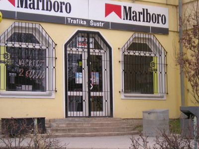 Mříže a mřížové dveře na Tabáku